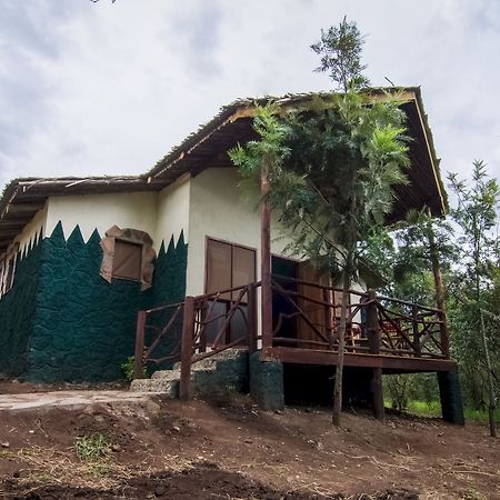Sentrim Mara Game Lodge Ololaimutiek Buitenkant foto
